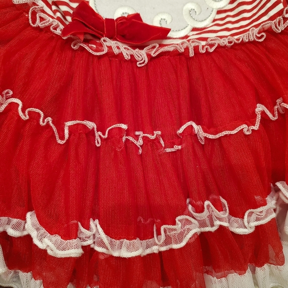 Christmas Dress - Picture 5 of 10